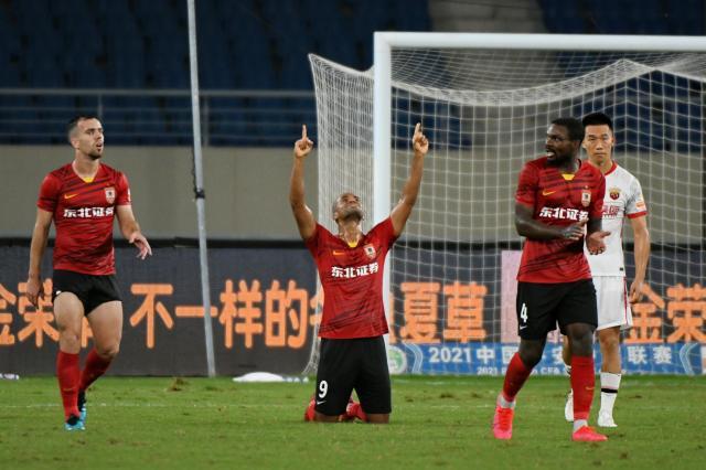 九游娱乐-这集看过！相同剧本逆转 亚泰才是“上海滩老大”