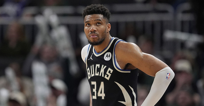 九游-幸无大碍！字母哥谈扣篮受伤：本想重返赛场 但球队说不值得冒险|吉安尼斯·安特托孔波|扬尼斯-阿德托昆博|印第安纳步行者队|密尔沃基雄鹿队|篮板_新浪体育_新浪新闻